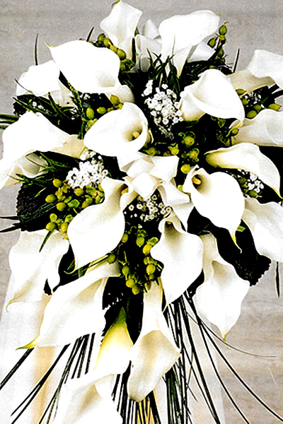 black and white wedding flowers