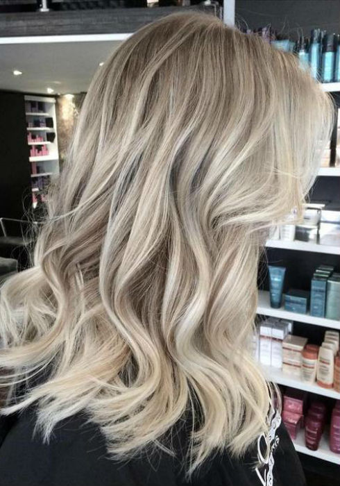 Light Blonde Hair With Highlights Find Your Perfect Hair Style