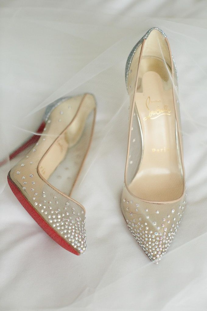 Fascinating Silver Wedding Shoes For The Bride